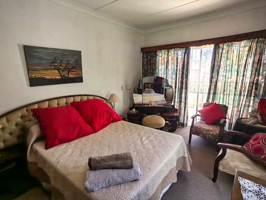 5 Bedroom Property for Sale in Parys Free State